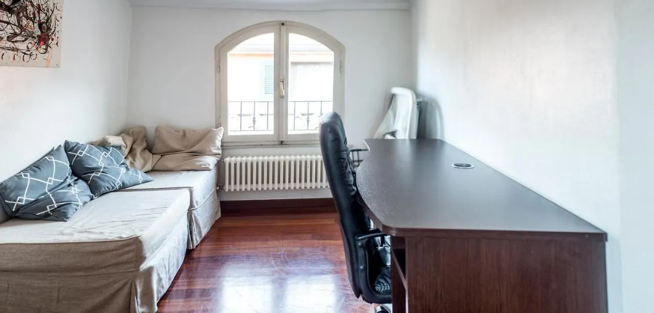 Splendida Mansarda Open Space, Finiture Di Lusso. Carrare Italie
