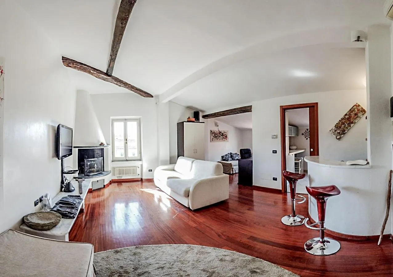 Splendida Mansarda Open Space, Finiture Di Lusso. Carrare 0*,  Italie